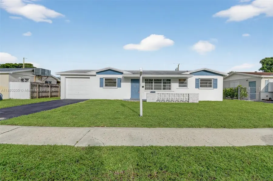 331 N 71st Ave, Hollywood, FL 33024 - Image #2