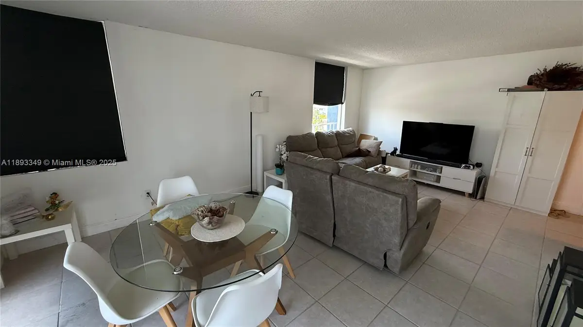 16565 NE 26th Ave #3G, North Miami Beach, FL 33160 - Image #1