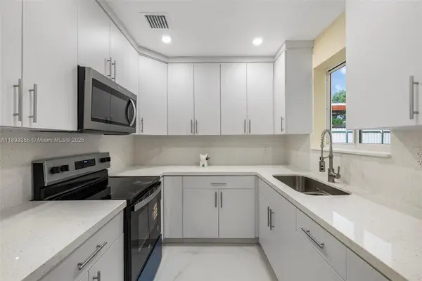 18931 NW 44th Ave, Miami Gardens, FL 33055