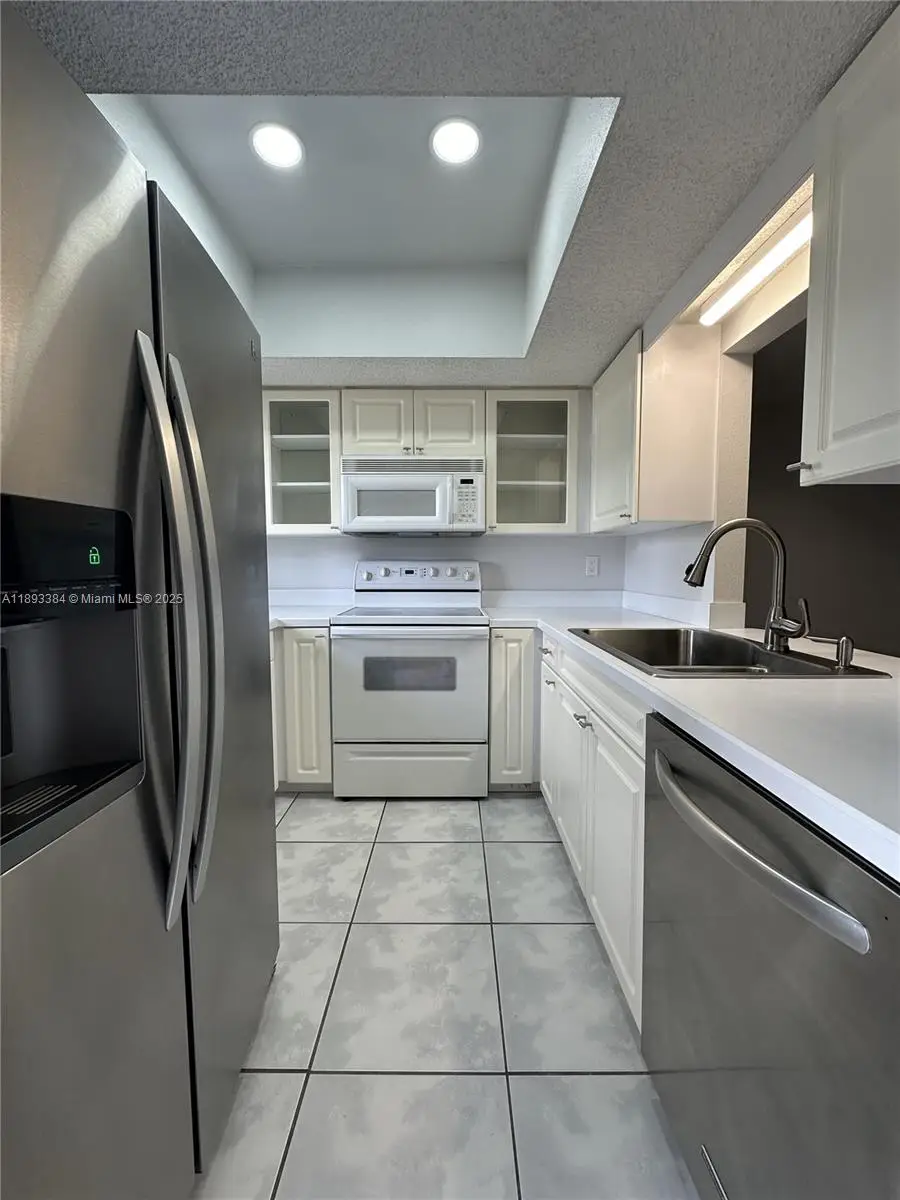 3111 Pass A Grille Way #110, Saint Petersburg, FL 33706 - Image #2