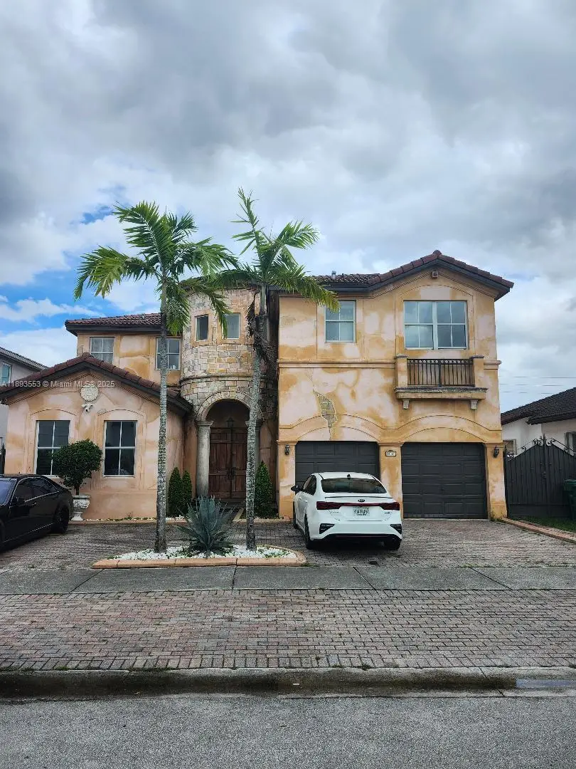 18031 NW 87th Ct, Hialeah, FL 33018 - Image #2