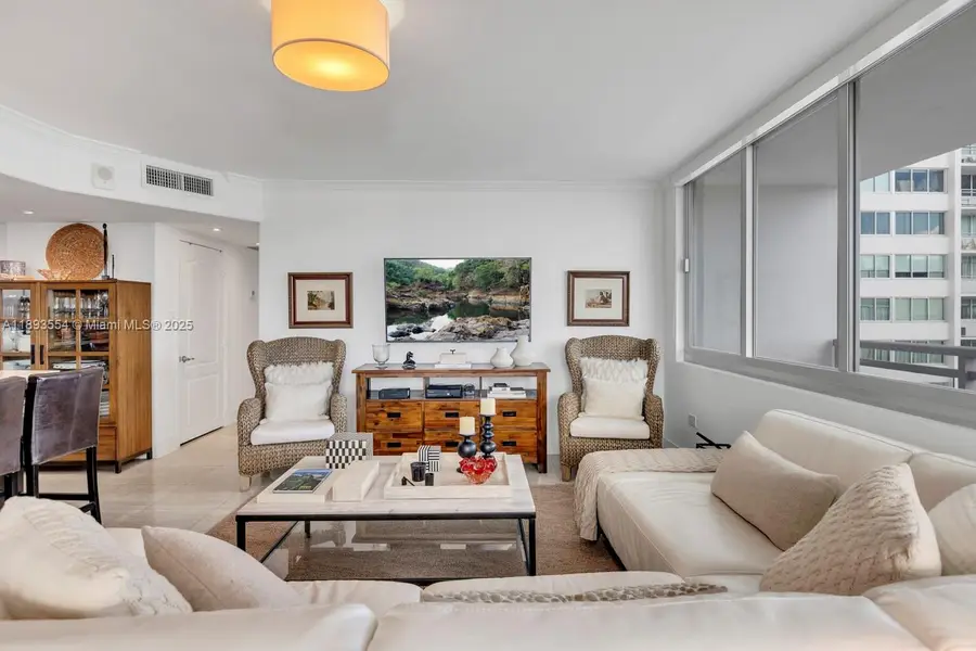 7135 Collins Ave #1126, Miami Beach, FL 33141 - Image #3