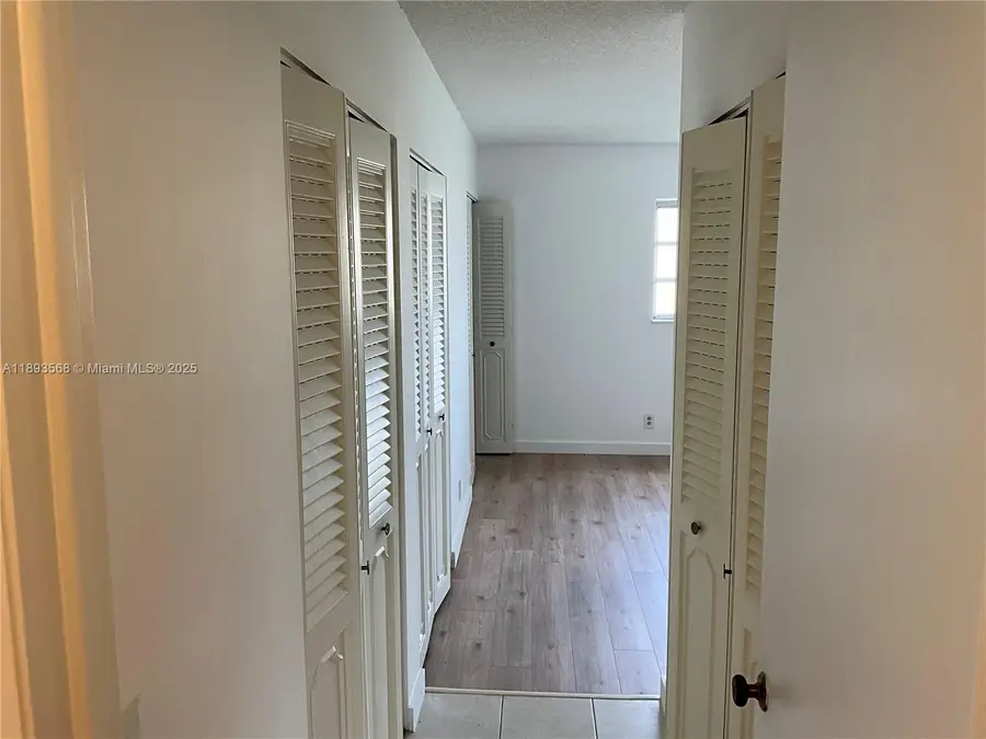 201 SE 11th Ter #302, Dania Beach, FL 33004 - Image #3