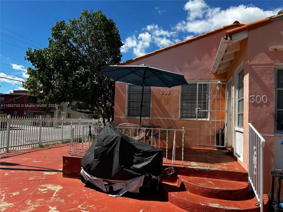 300 NW 13th Ave, Miami, FL 33125 - Image #2