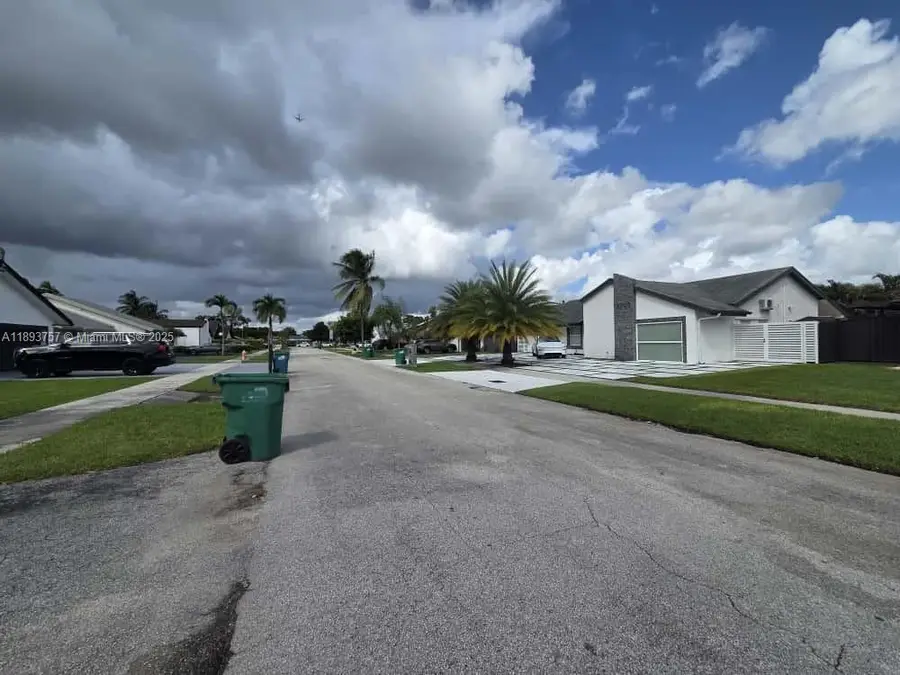 9712 SW 133rd Pl, Miami, FL 33186 - Image #2