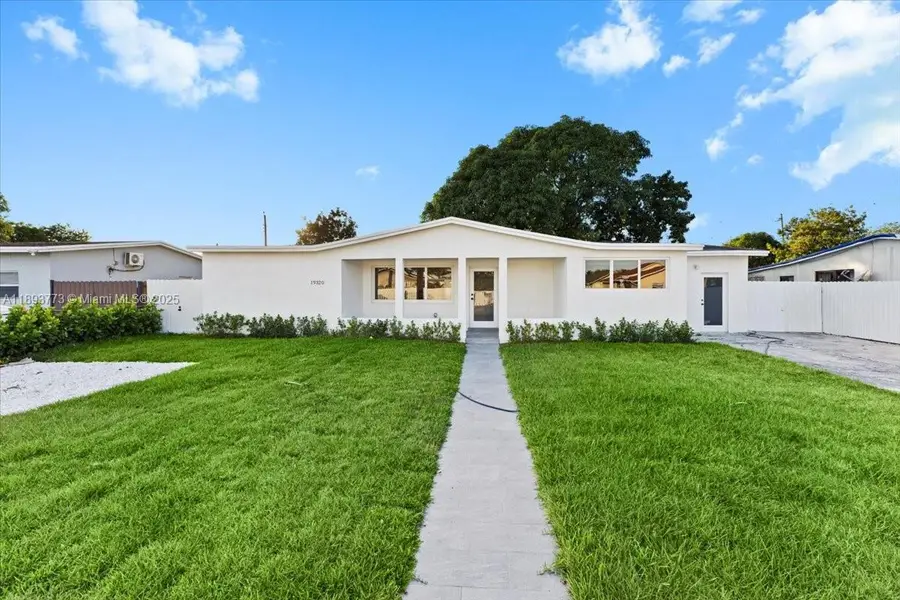19320 NW 37th Ave, Miami Gardens, FL 33056 - Image #2