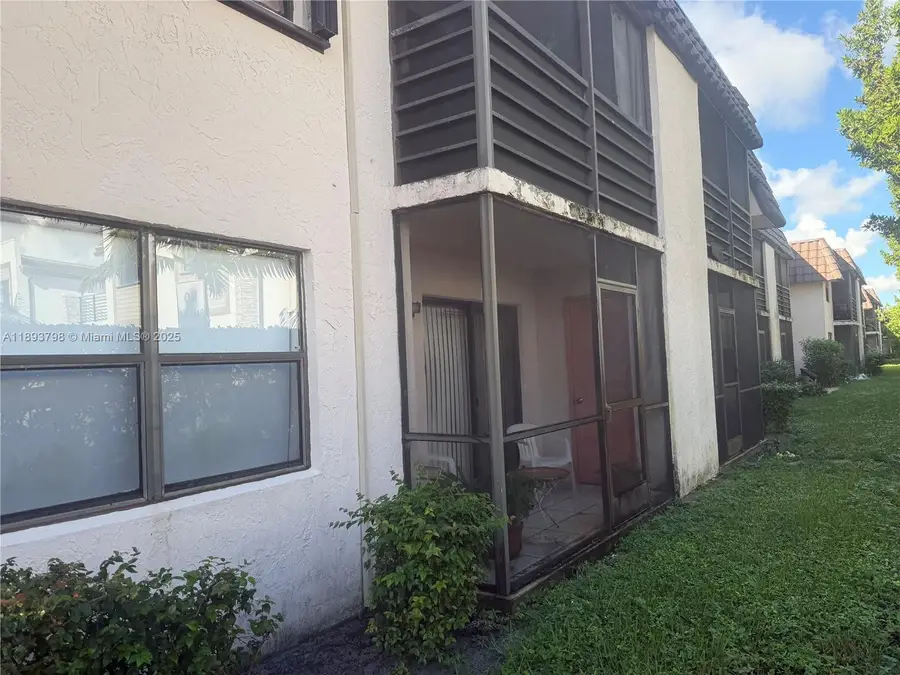 831 NE 207th Ln #2-106, Miami, FL 33179 - Image #2