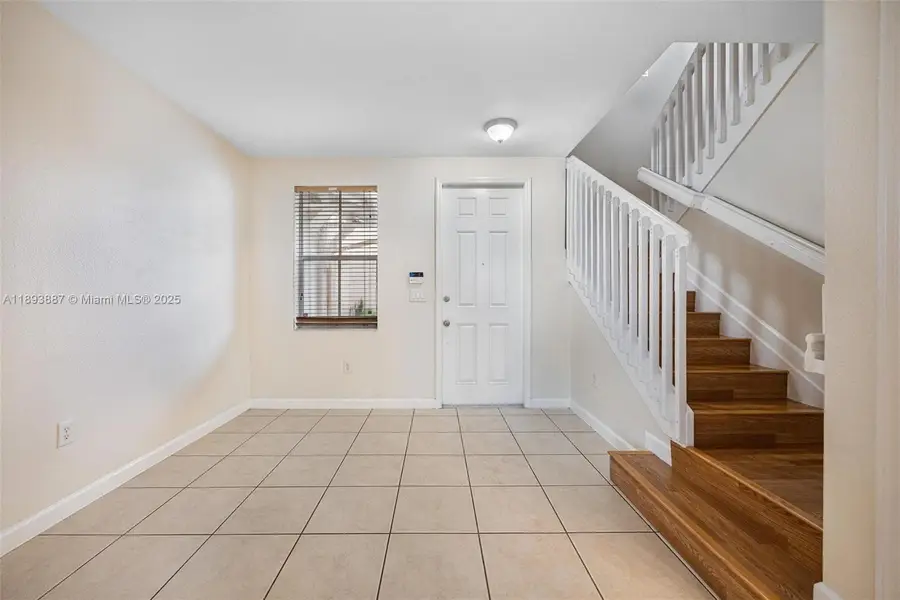 2884 SE 2nd Dr, Homestead, FL 33033 - Image #2