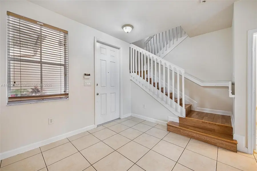 2884 SE 2nd Dr, Homestead, FL 33033 - Image #3