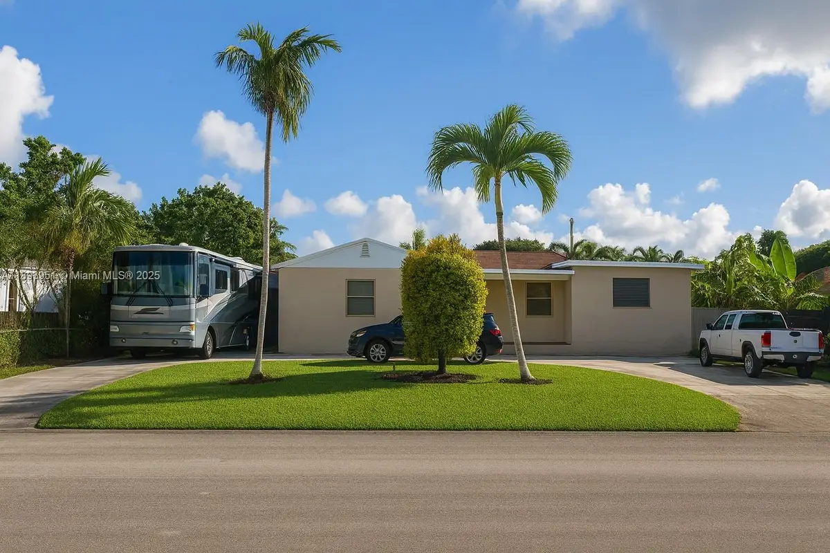 6240 SW 20th Ter, Miami, FL 33155 - Image #1