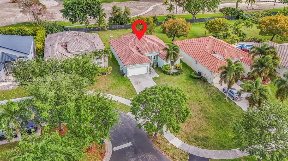 2821 Augusta Dr, Homestead, FL 33035 - Image #1