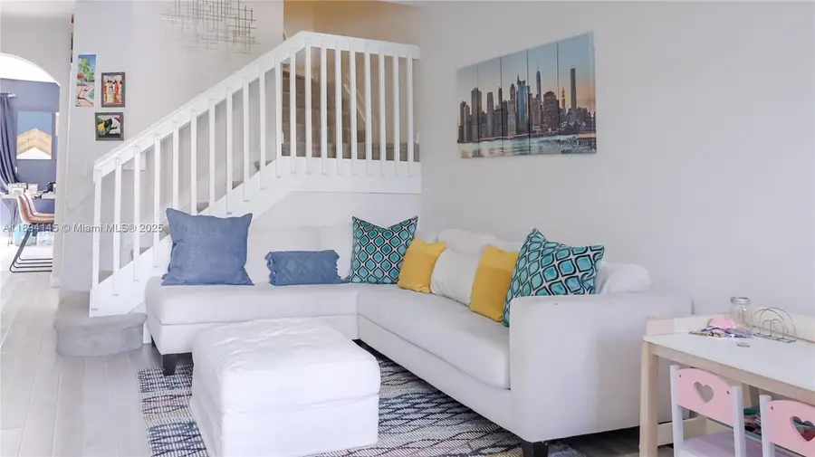 3364 W 90th St, Hialeah, FL 33018 - Image #3