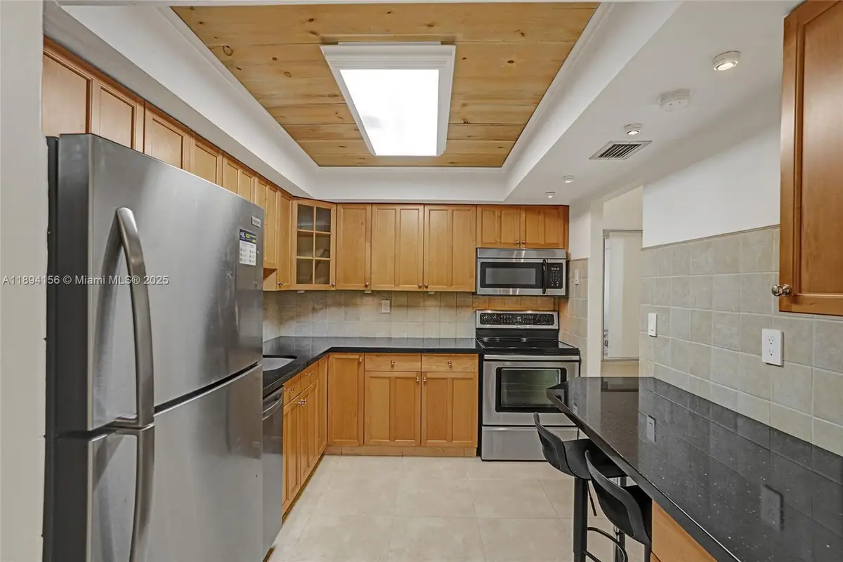 20291 NE 30th Ave #112, Aventura, FL 33180 - Image #1