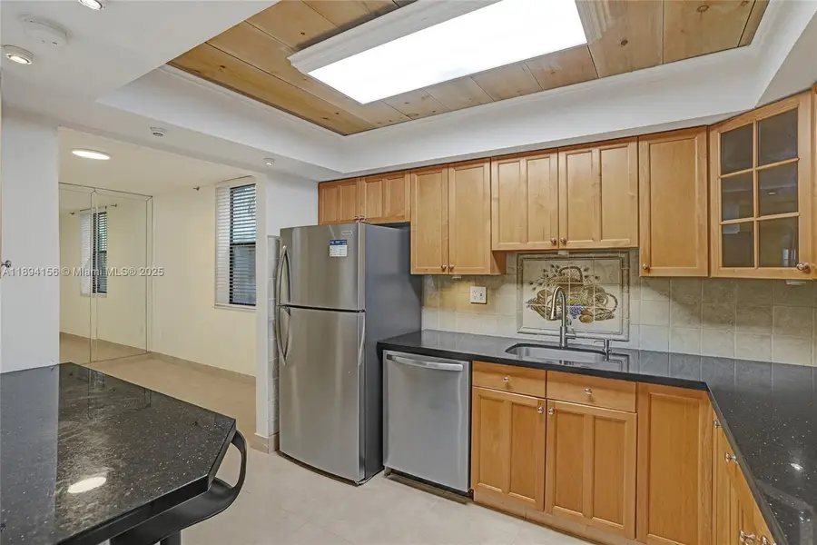 20291 NE 30th Ave #112, Aventura, FL 33180 - Image #2