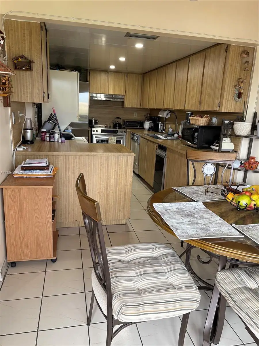 1350 SW 122nd Ave #423, Miami, FL 33184 - Image #3