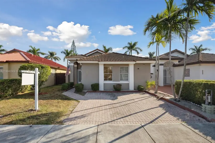 957 NW 132nd Ave W, Miami, FL 33182 - Image #2