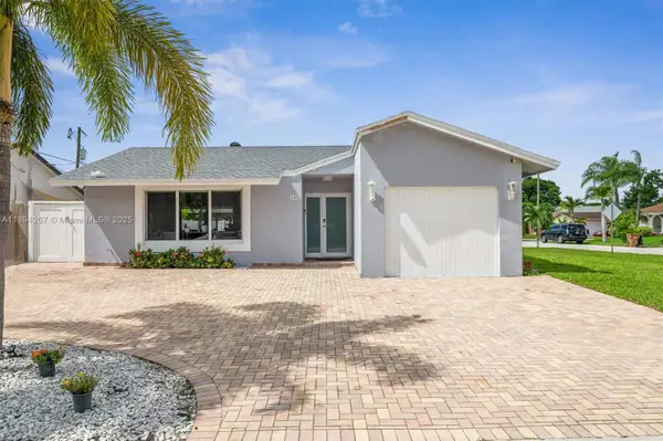 155 SW 32nd Ter, Deerfield Beach, FL 33442