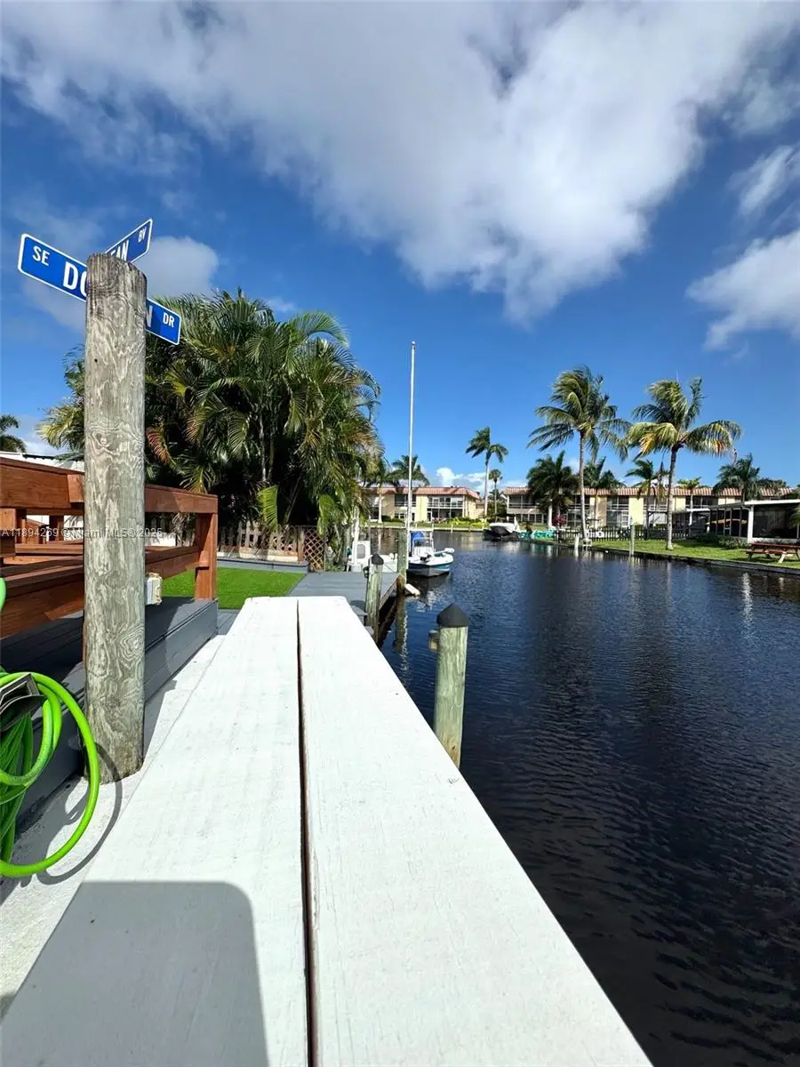 129 SW Hideaway Pl, Stuart, FL 34994 - Image #1