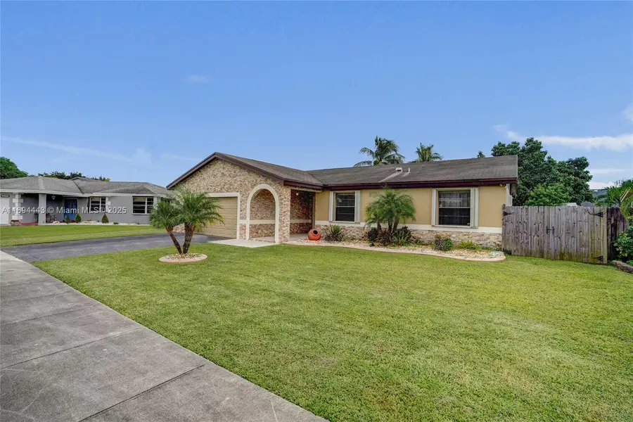 29861 SW 165th Ave, Homestead, FL 33033 - Image #2