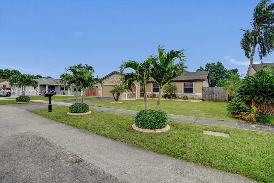 29861 SW 165th Ave, Homestead, FL 33033 - Image #3
