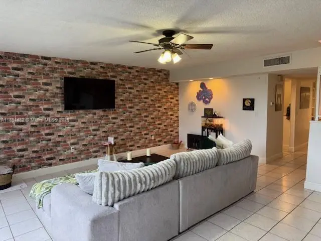 8401 W Sample Rd #14, Coral Springs, FL 33065 - Image #2