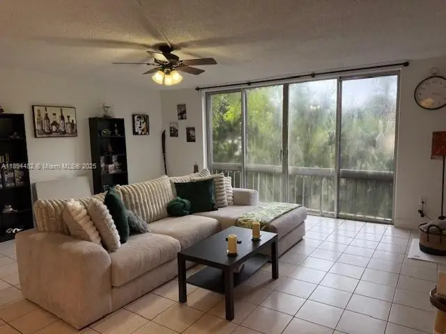 8401 W Sample Rd #14, Coral Springs, FL 33065 - Image #3