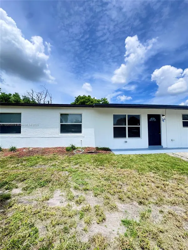 3731 SW 58th Ter, Davie, FL 33314