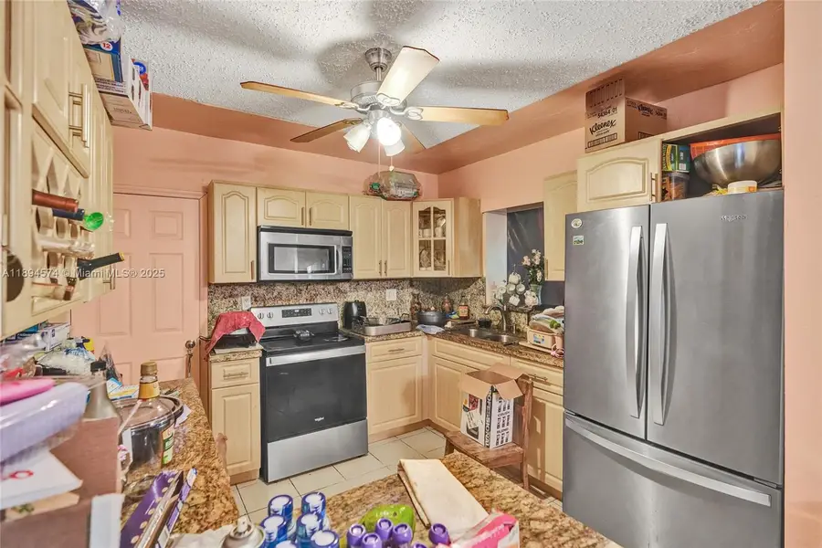 685 NE 180th St, Miami, FL 33162 - Image #2