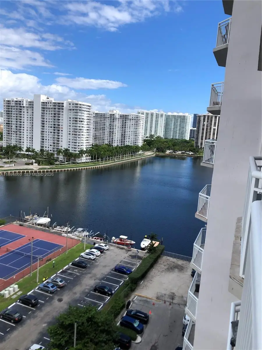 18051 Biscayne Blvd #1501, Aventura, FL 33160 - #2