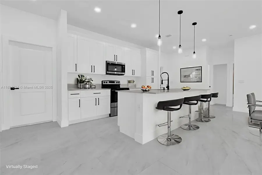 1109 Edgewood St E, Lehigh Acres, FL 33974 - Image #3