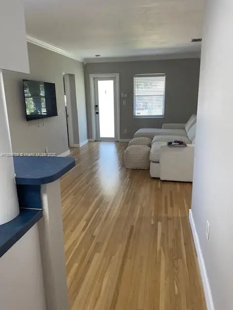 5886 SW 42nd St, Miami, FL 33155 - Image #3