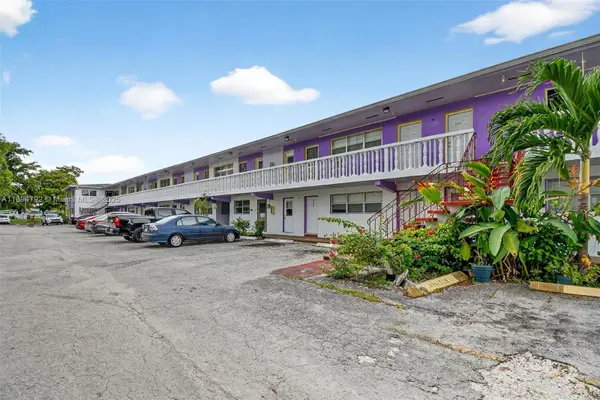 245 NE 191st St #3022, Miami, FL 33179