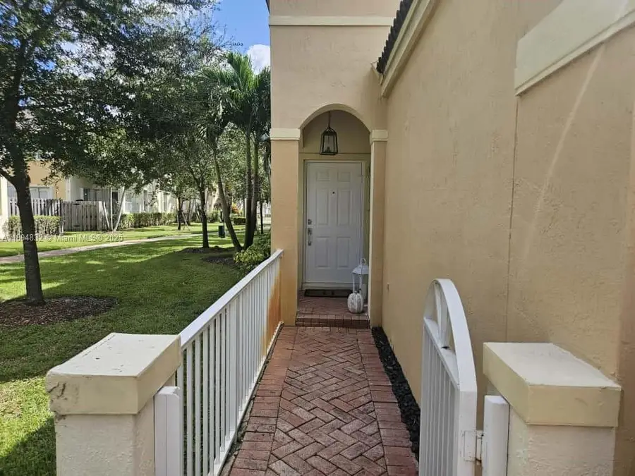 5483 NW 112th Pl, Doral, FL 33178 - Image #3
