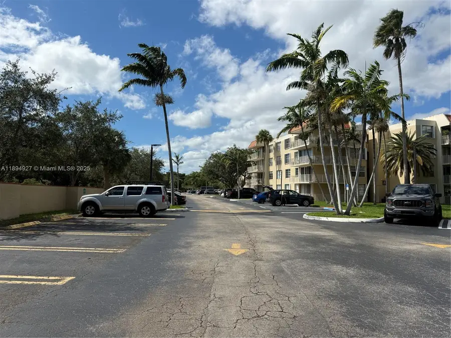 13100 SW 92nd Ave #A-PH7, Miami, FL 33176 - Image #2