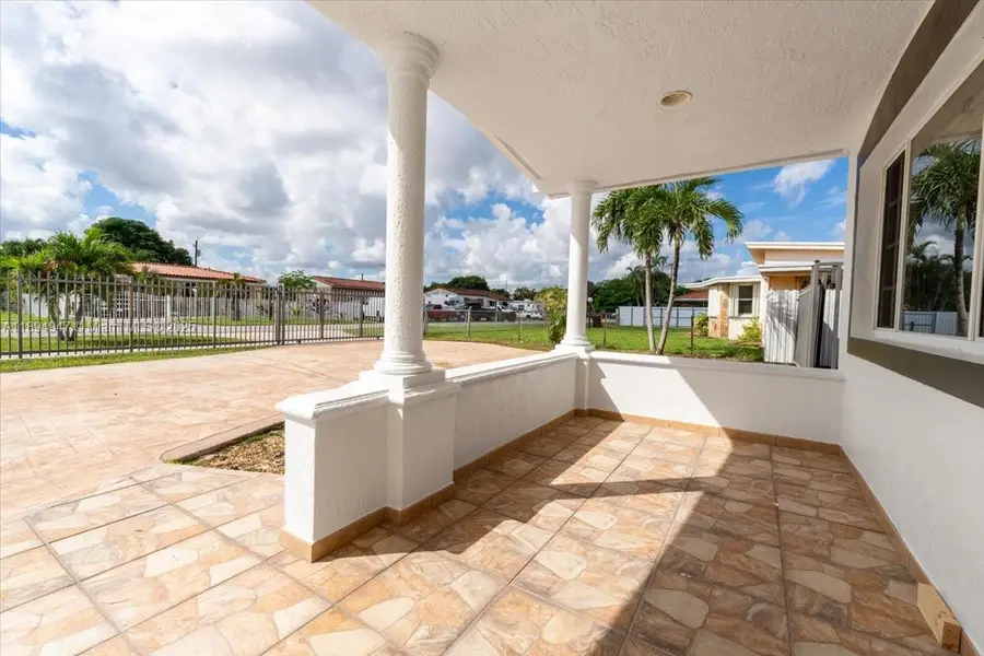 257 W 44th St, Hialeah, FL 33012 - Image #2