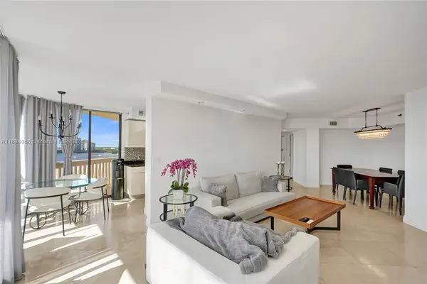 1000 E Island Blvd #1403, Aventura, FL 33160