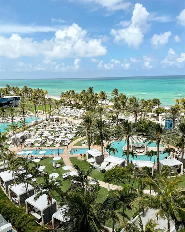 4391 Collins Ave #1717, Miami Beach, FL 33140