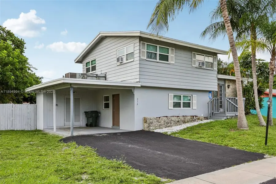 214 SW 4th St, Boca Raton, FL 33432 - Image #2