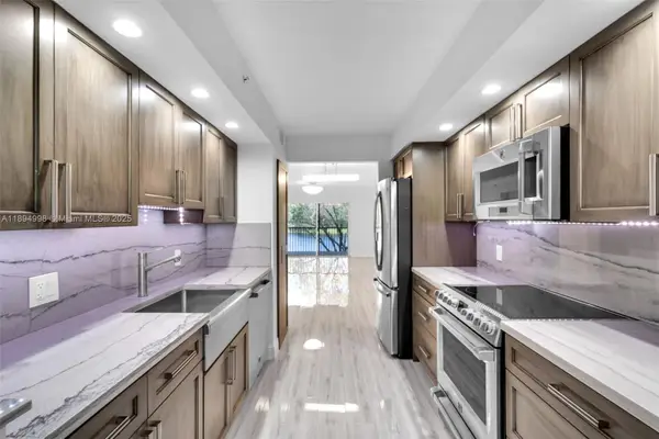 801 SW 141st Ave #210O, Pembroke Pines, FL 33027