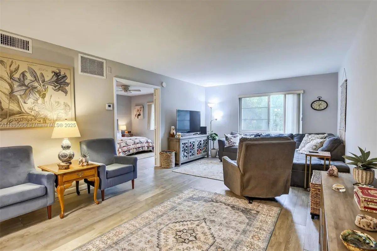 124 NE 19th Ct #110B, Wilton Manors, FL 33305 - Image #1