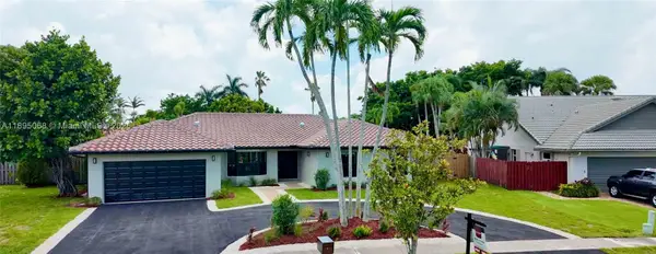 1005 NW 99th Ave, Plantation, FL 33322