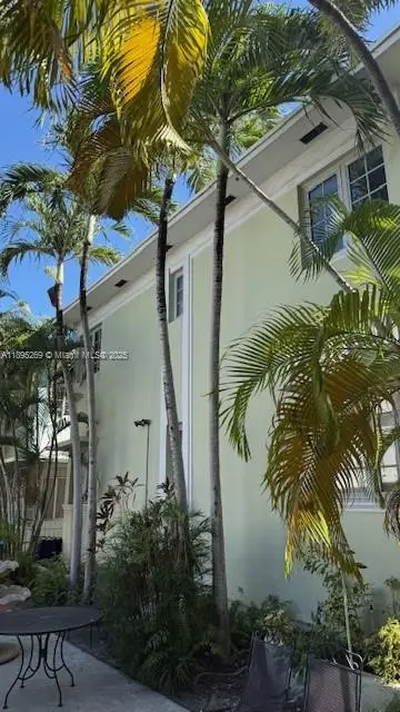 1561 Lenox Ave #11, Miami Beach, FL 33139 - Image #1