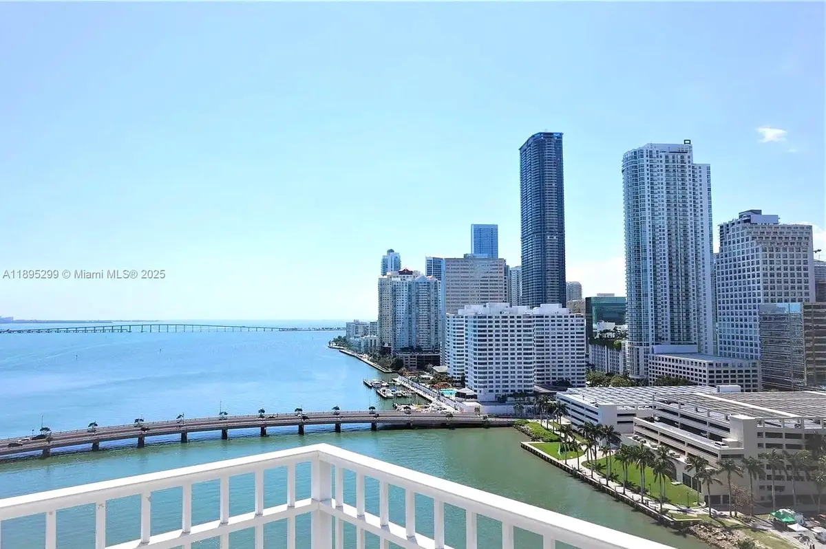 801 Brickell Key Blvd #1901, Miami, FL 33131 - Image #1