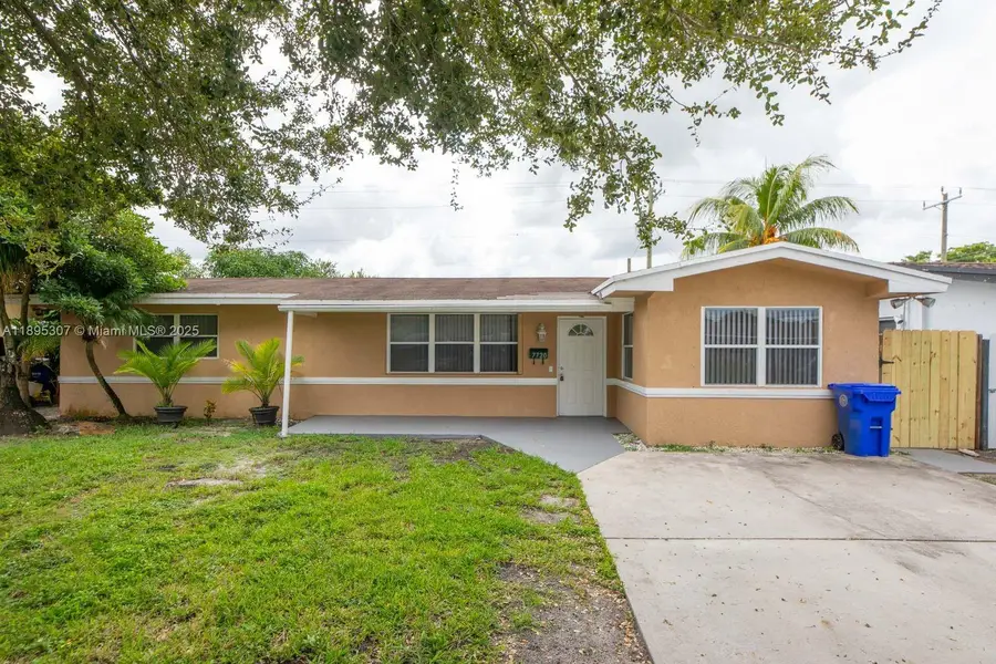 7720 NW 15th St, Pembroke Pines, FL 33024 - Image #2