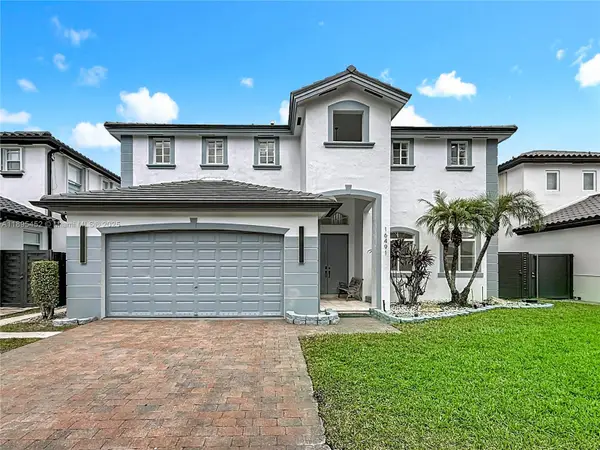 16491 SW 64th Ter, Miami, FL 33193