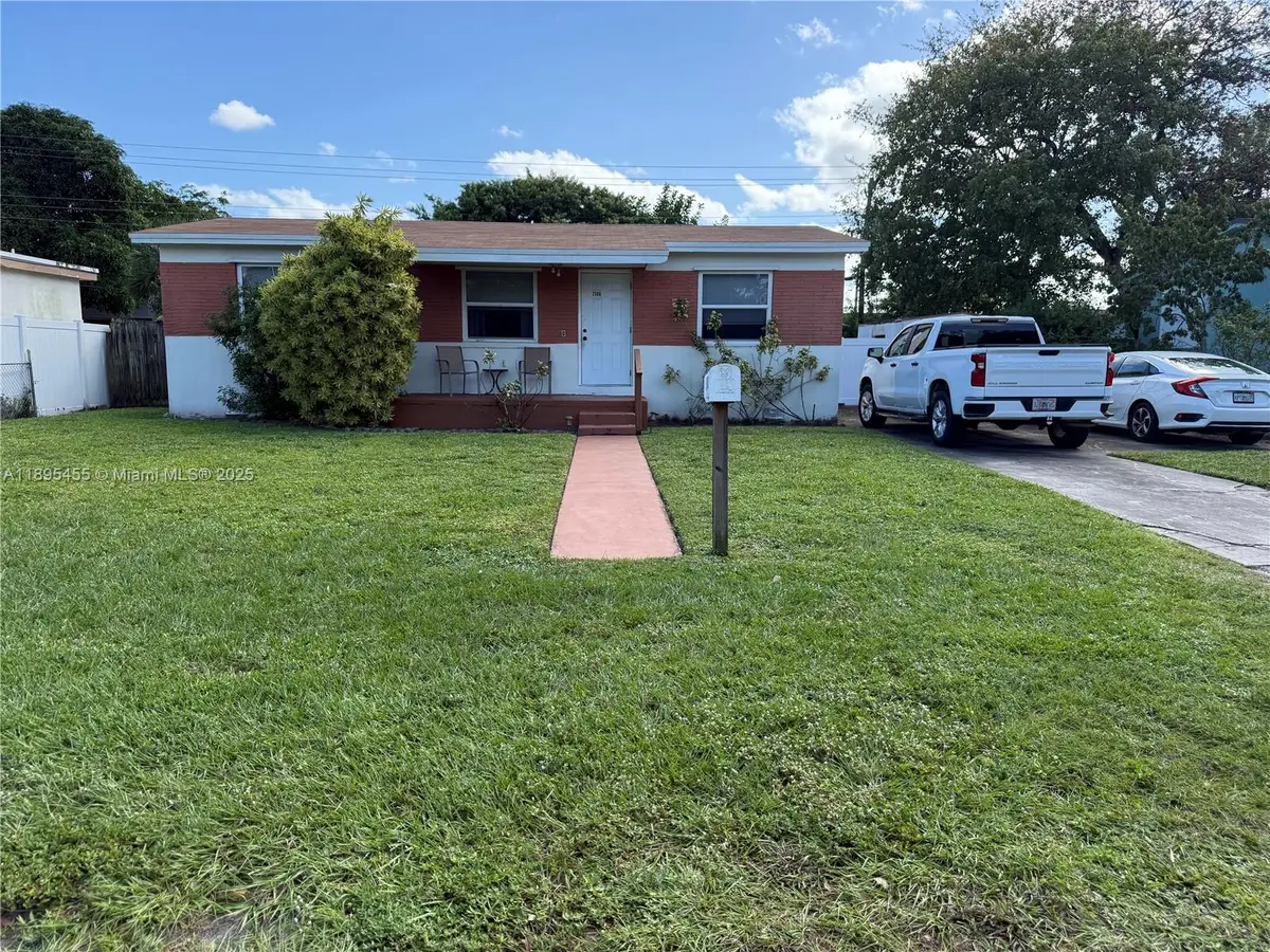 7508 Farragut St, Hollywood, FL 33024 - #1