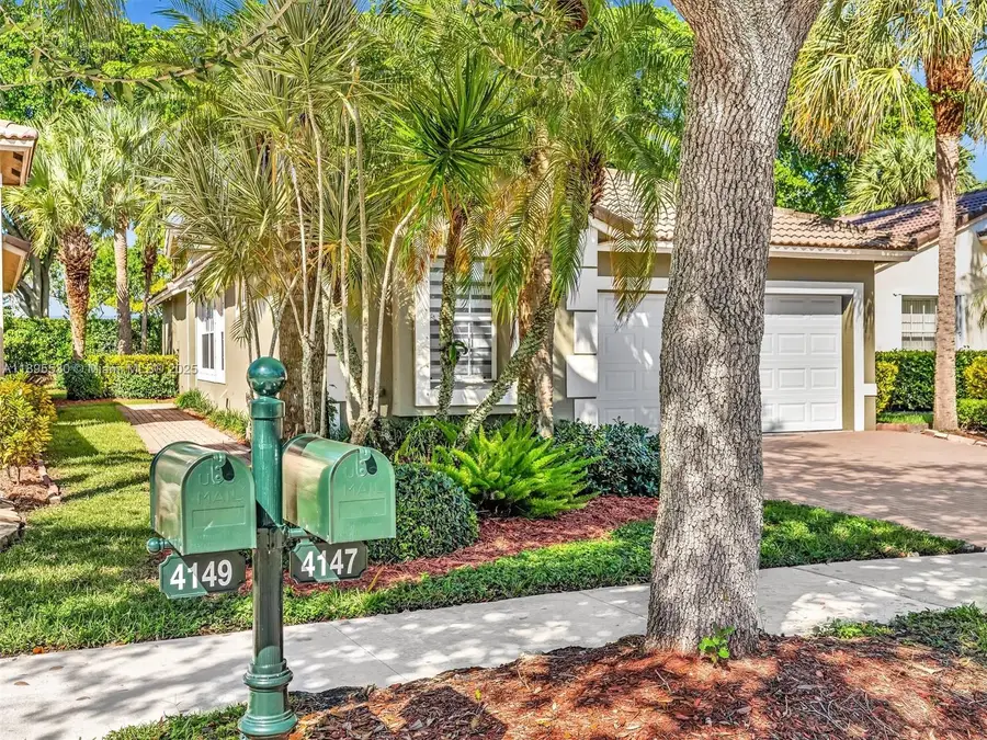 4147 Sapphire Ter, Weston, FL 33331 - Image #2