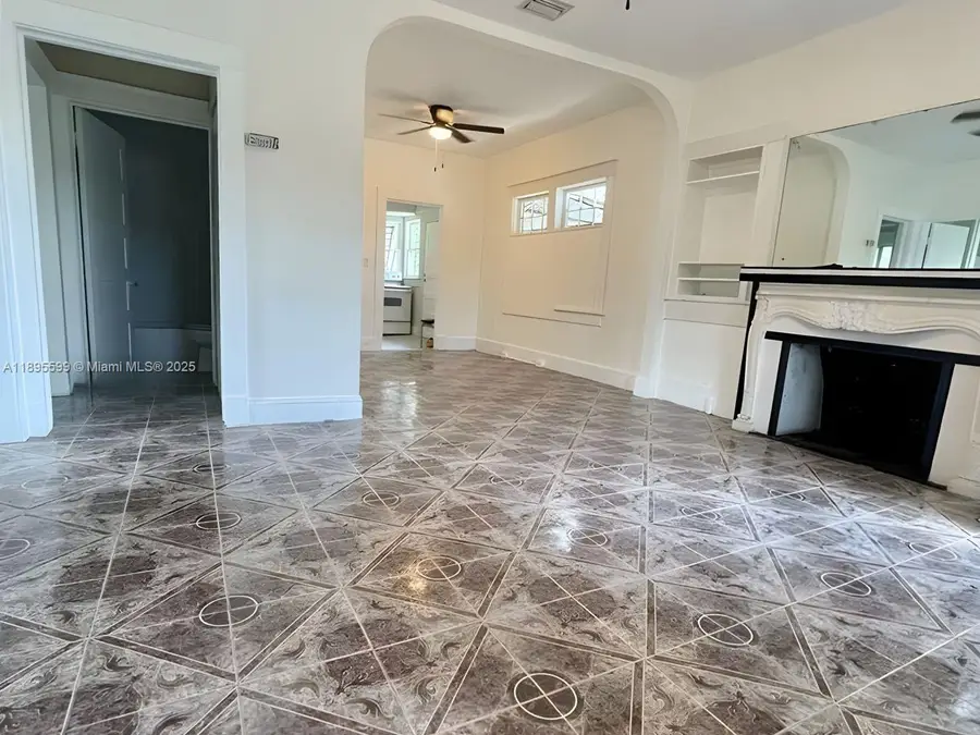 1759 NW 18th Ter, Miami, FL 33125 - Image #2