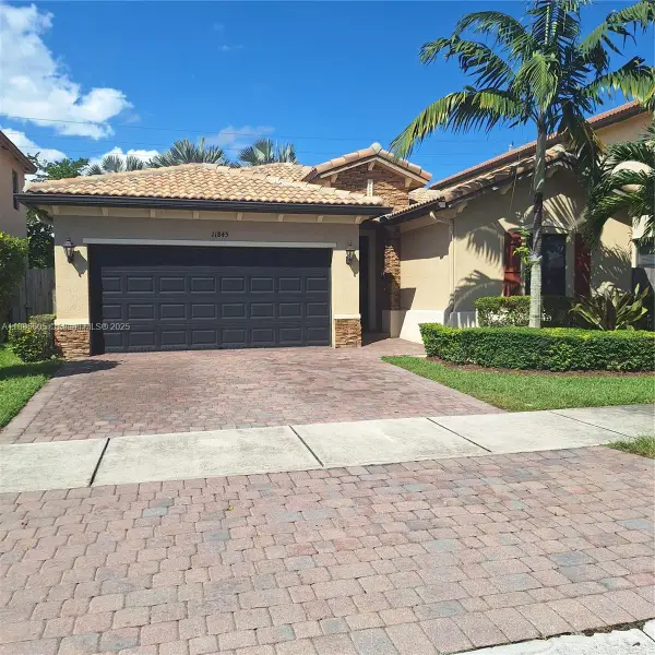 11845 SW 232nd Ln, Miami, FL 33032