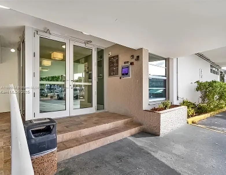 13155 Ixora Ct #603, North Miami, FL 33181 - Image #3